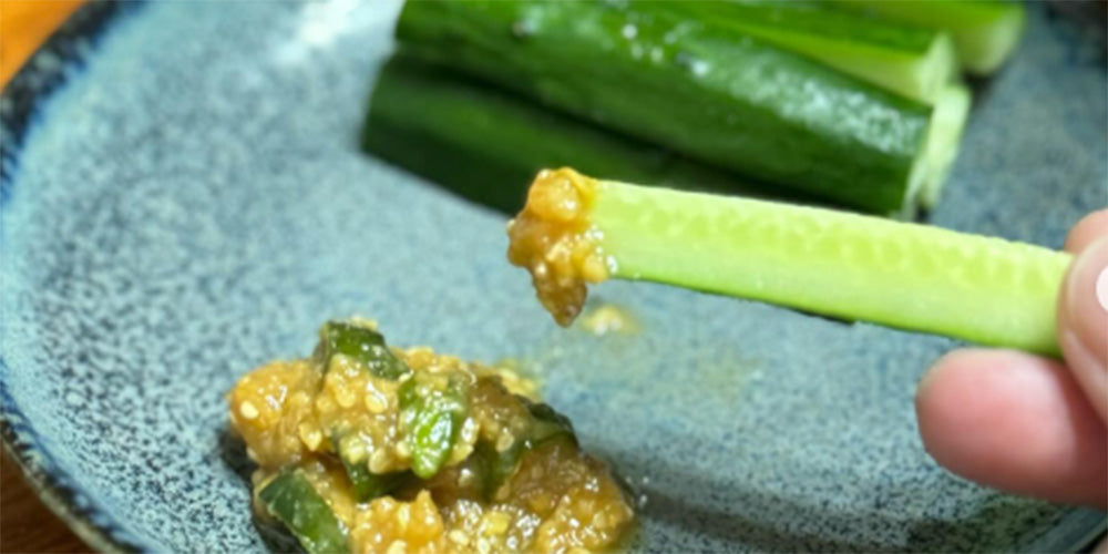 きゅうりなどの野菜にディップ